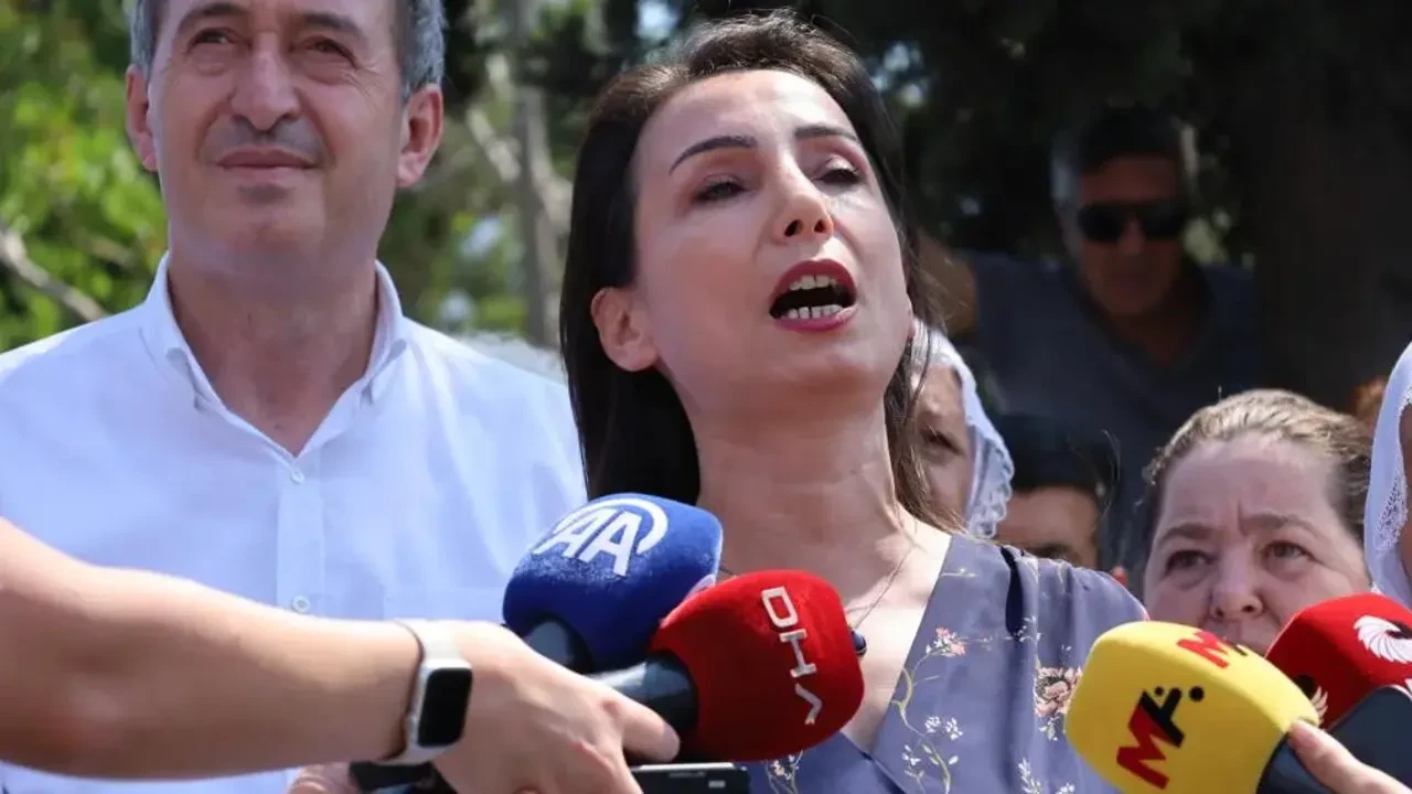 DEM Parti Eş Başkanları, Çiğdem Mater ve Mine Özerden’i cezaevinde ziyaret etti