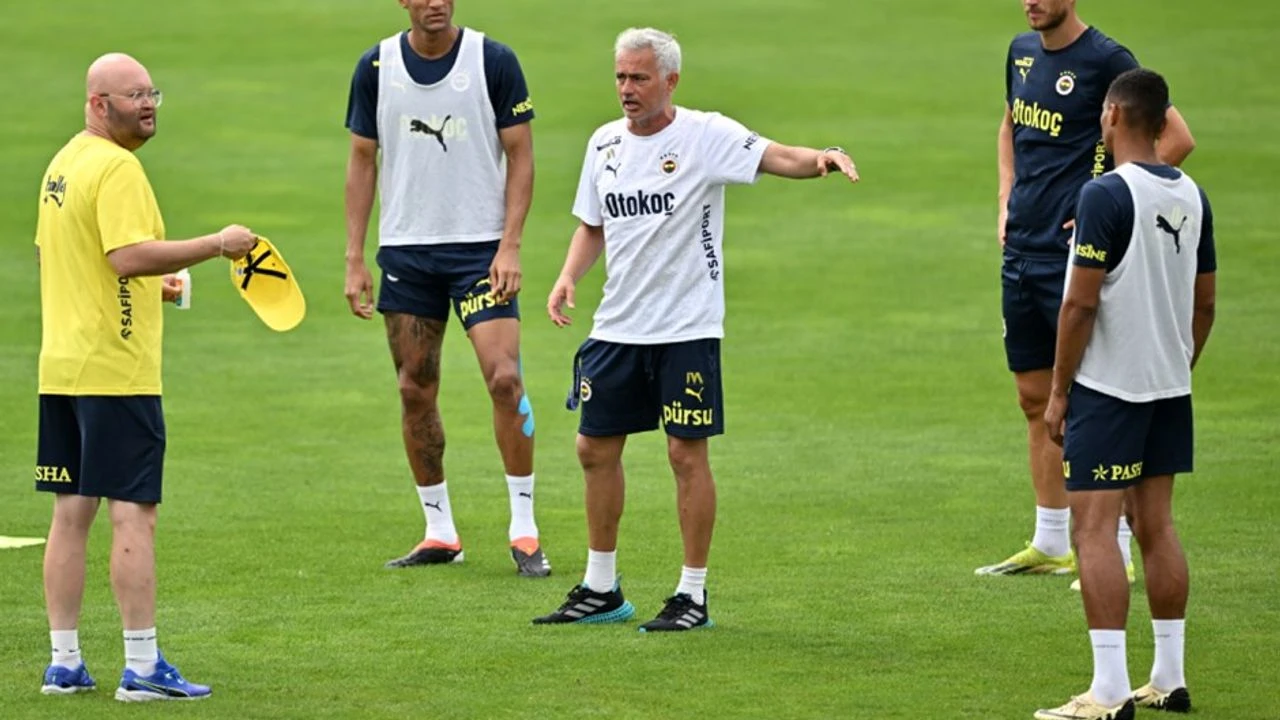 Mourinho kararını verdi: Derbide Szymanski’ye özel görev