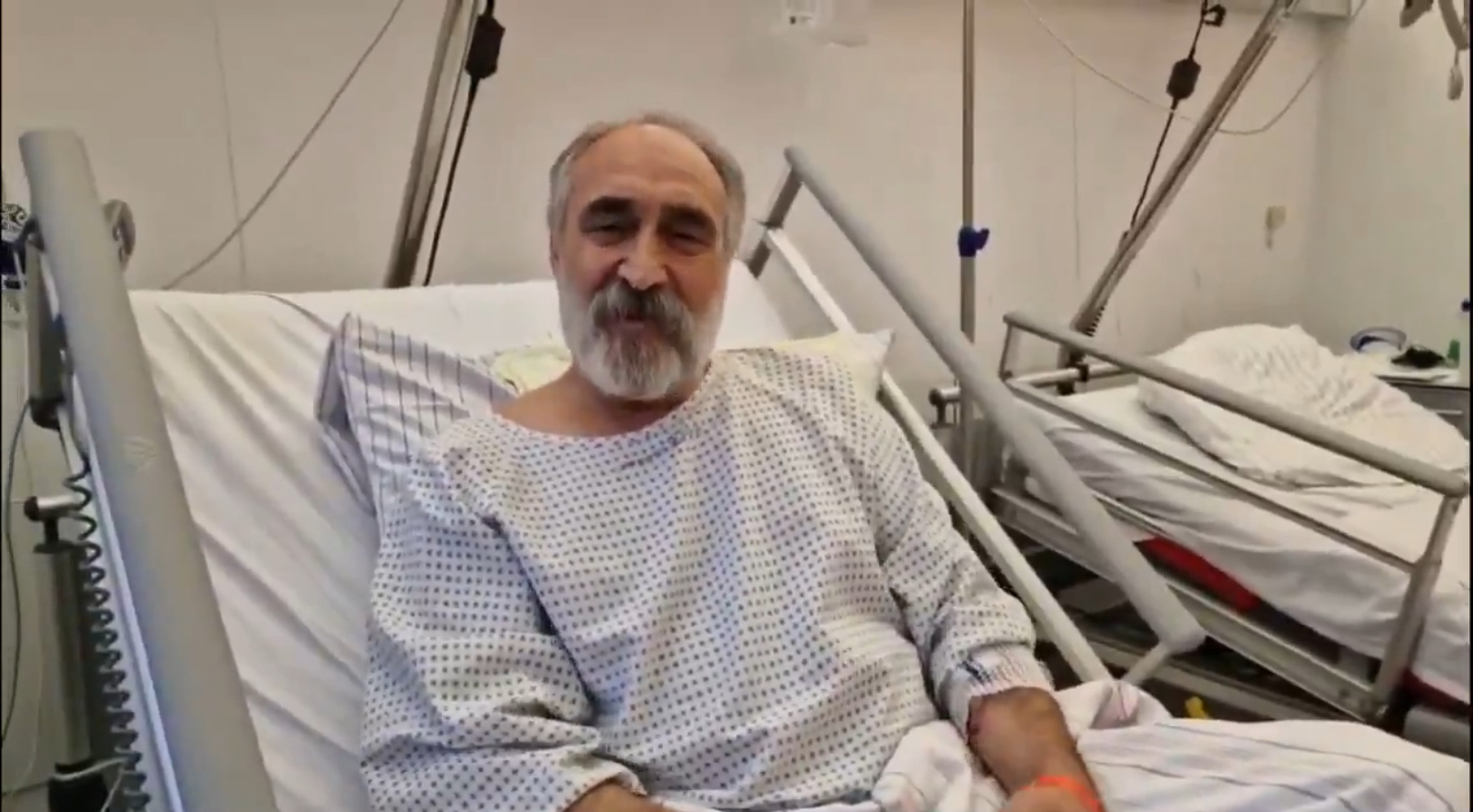 Kürt Sanatçı Hozan Aydın Kalp Krizini Atlattı: Sevenlerini Rahatlattı